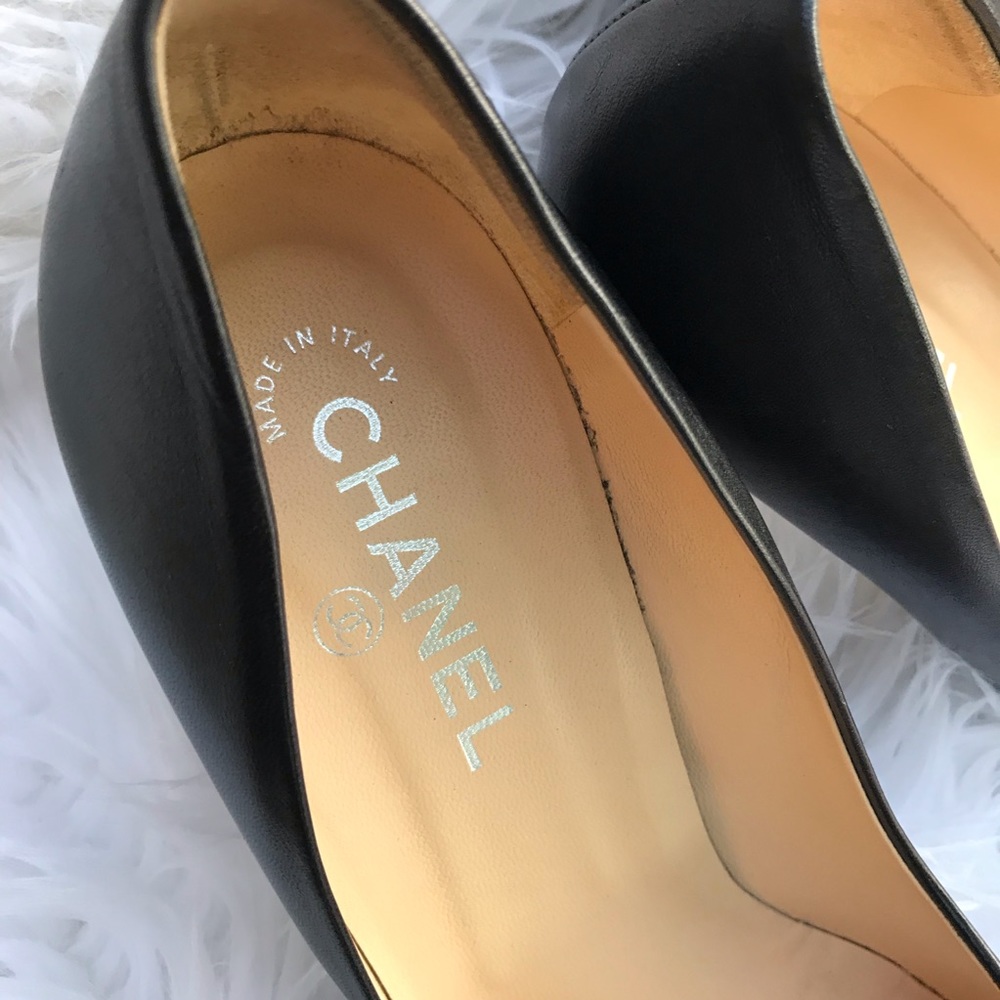 CHANEL PUMPS💕💕💕💕 - Picture 7 of 8